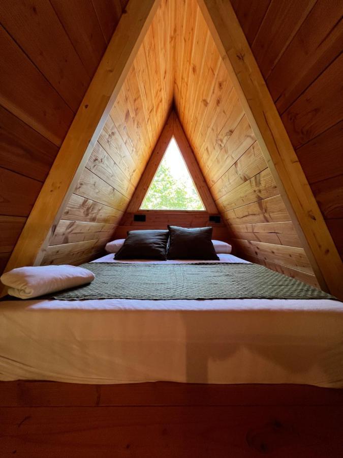Camping L'Alguer 莱斯普拉内斯德奥斯托莱斯 外观 照片
