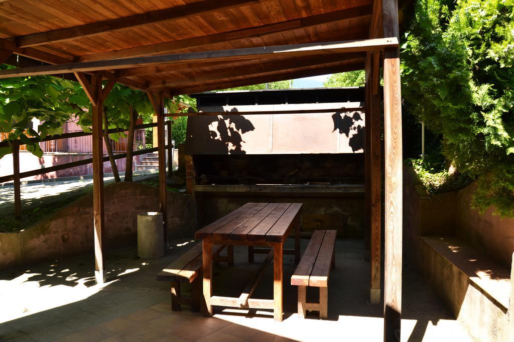 Camping L'Alguer 莱斯普拉内斯德奥斯托莱斯 外观 照片